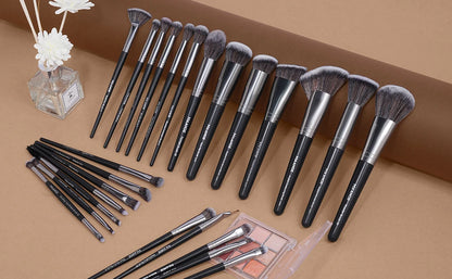 Professional Makeup Brush Set for Face and Eye Makeup with Gift Box